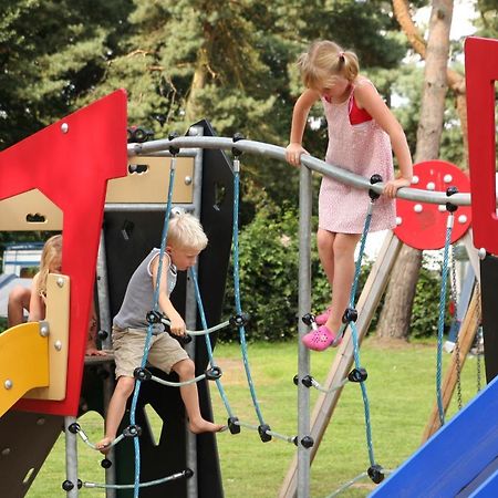 Lodge 6 Personen Camping De Molenhof Reutum Bagian luar foto